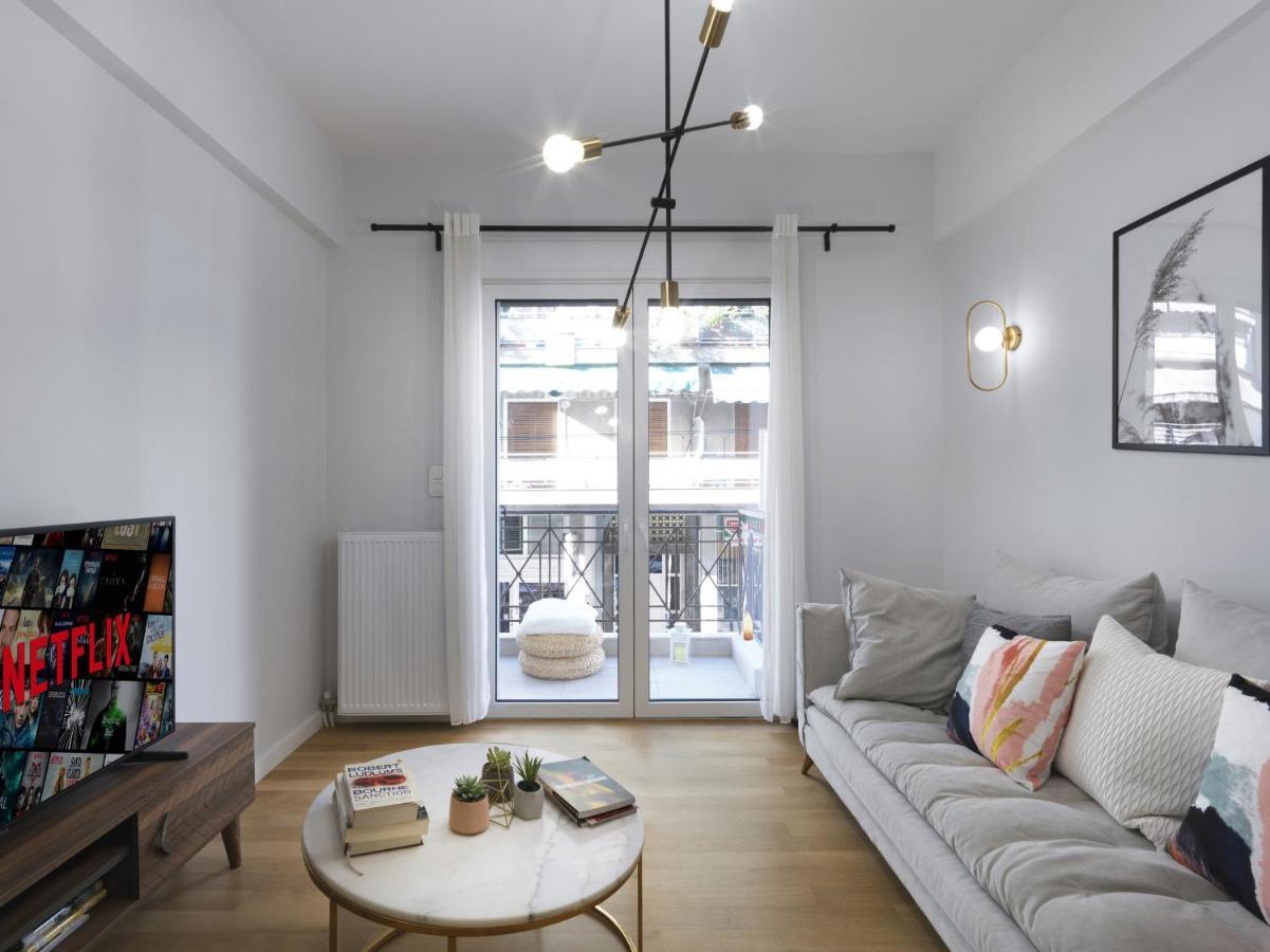 Apartment Fresh, New & Ready For You! Rnvtd In Koukaki!